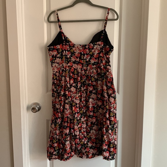 🌺 Alyx Floral Party Dress - Picture 5 of 6